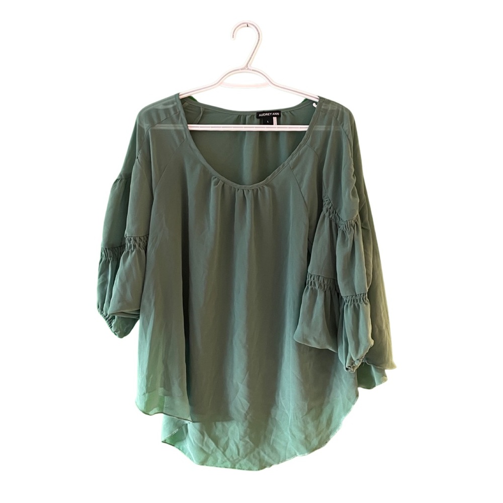 Audrey Ann Large Woman’s Green Blouse